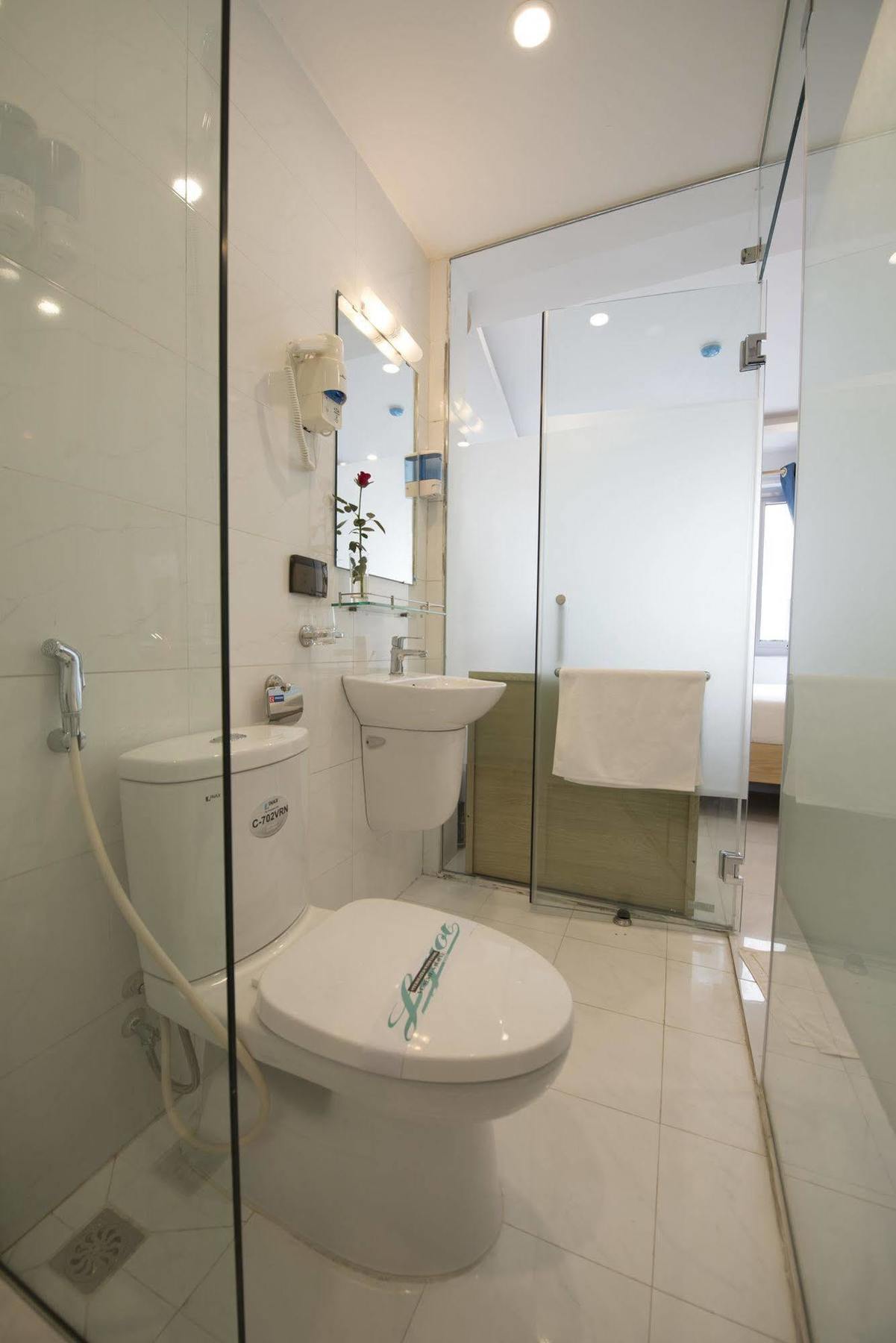 Ha Noi Holiday Center Hotel Ханой Екстериор снимка